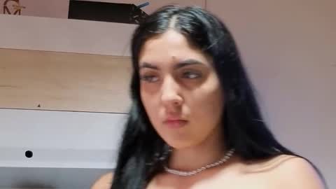 Snapshot of lolalola_12 chatting on 10.29.25 lolalola_12 online show from 10.29.25