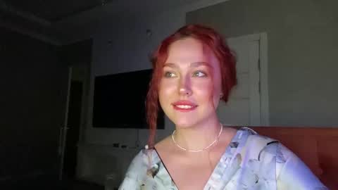 Snapshot of lolamint_ chatting on 09.09.25 Lola online show from 09.09.25