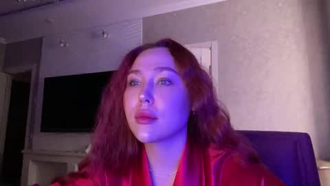 Snapshot of lolamint_ chatting on 09.13.25 Lola online show from 09.13.25