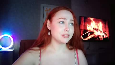 Snapshot of lolamint_ chatting on 11.16.25 Lola online show from 11.16.25