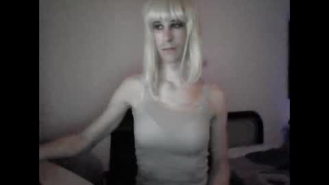 Lola online show from 04.08.26