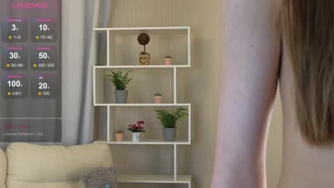 Snapshot of lolly_monica chatting on 01.04.25 Monica online show from 01.04.25