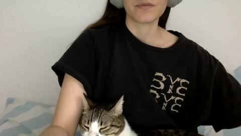 agnes online show from 01.20.25