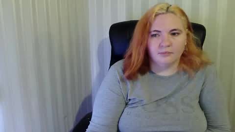 LollyNomelty online show from 12.19.25