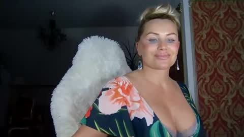 Snapshot of lollyta2023 chatting on 02.15.25 Roxy online show from 02.15.25