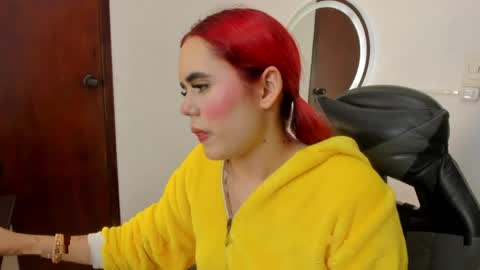 L O L Y online show from 04.09.26