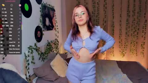 Lona online show from 01.15.26