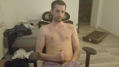 londonboy918070 online show from 03.01.25