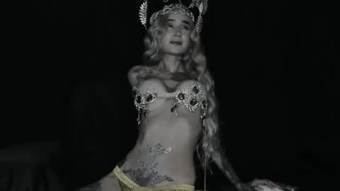 SABRINA online show from 11.04.25