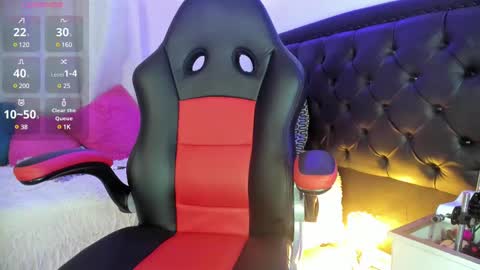 Snapshot of lonely_shewolf chatting on 02.27.25 Jennifer online show from 02.27.25