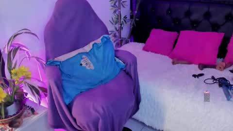 Jennifer  online show from 02.09.26