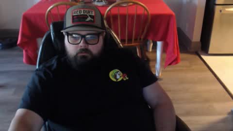 Snapshot of lonewolfgarage chatting on 12.04.25 lonewolfgarage online show from 12.04.25