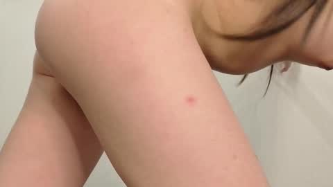 Shy EvaStreams are everyday 9 AM - 3 PM GMT 3  online show from 12.16.25