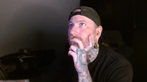 Snapshot of longhair021 chatting on 01.06.25 longhair online show from 01.06.25