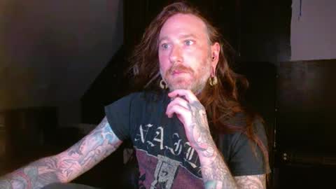 Snapshot of longhair021 chatting on 02.14.25 longhair online show from 02.14.25