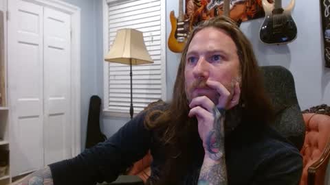 Snapshot of longhair021 chatting on 09.25.25 longhair online show from 09.25.25