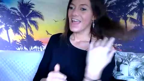 Cutenurse91 online show from 10.24.25