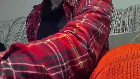 Snapshot of longnight5 chatting on 12.12.24 Alejandro Rulitos Twitter longnight55 Intagram 5longnight5 online show from 12.12.24