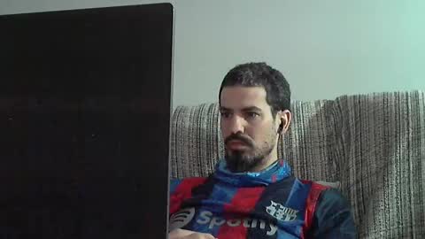 Snapshot of longnight5 chatting on 02.10.25 Alejandro Rulitos Twitter longnight55 Intagram 5longnight5 online show from 02.10.25