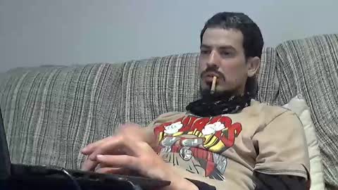 Snapshot of longnight5 chatting on 02.17.25 Alejandro Rulitos Twitter longnight55 Intagram 5longnight5 online show from 02.17.25