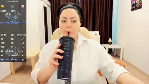 Snapshot of lonifire_7 chatting on 02.06.25 Nina online show from 02.06.25