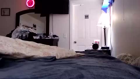 lookatmecum4you online show from 12.24.24