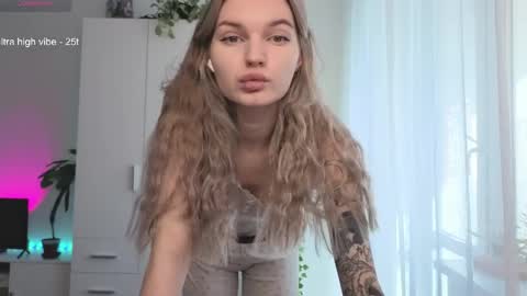 Luna online show from 04.13.26