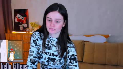 Lora Cain online show from 12.12.24