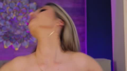 Lora online show from 01.15.26