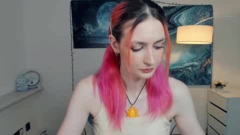 Lora online show from 10.22.25