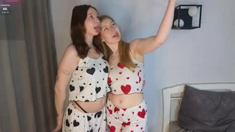 Snapshot of lorageorge chatting on 04.05.26 Nika and Rouse online show from 04.05.26