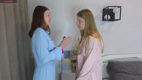 Snapshot of lorageorge chatting on 04.12.26 Nika and Rouse online show from 04.12.26