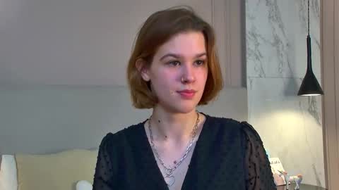 Snapshot of lorapuffs chatting on 10.13.25 Lora online show from 10.13.25