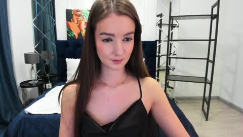 Snapshot of lorasunny chatting on 05.11.26 Ur sensual Lora online show from 05.11.26