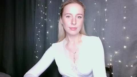 loravine online show from 03.28.26