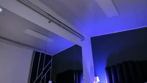 L A U R E L online show from 07.12.26