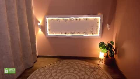 Deborah Daz online show from 09.27.25