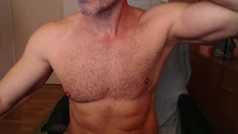 Snapshot of lordofyourdesires chatting on 01.09.25  A online show from 01.09.25