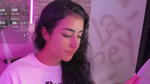 Snapshot of lore_rey chatting on 02.20.26 lore_rey online show from 02.20.26