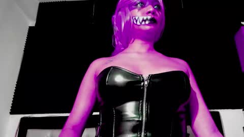 Lore Depp online show from 10.17.25