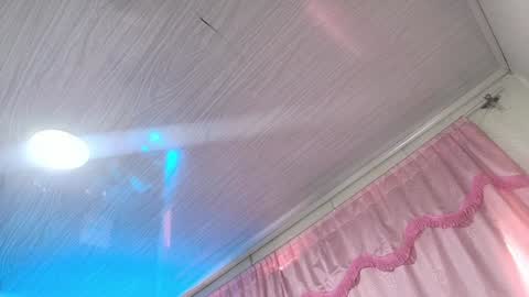 Loren online show from 12.21.24