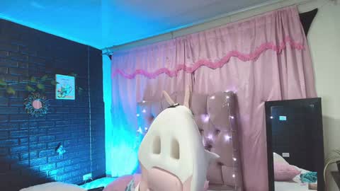 Loren online show from 01.28.25