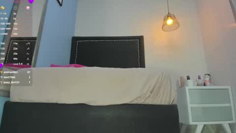 lorenadavies online show from 02.19.25