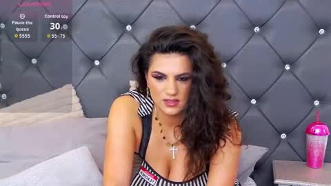 Lorenne Mays online show from 11.30.25