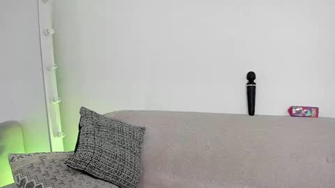 L O R E N online show from 03.12.25