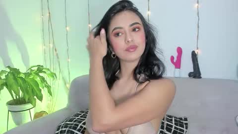 L O R E N online show from 02.18.26