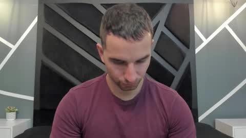  L O R E N Z O  Thumbs Up help  online show from 09.09.25