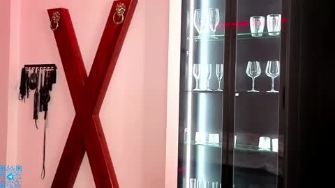 Chloe for Fan BlackHole online show from 12.13.25