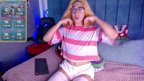 Snapshot of lorettmatthew chatting on 11.16.25 LorettMatthew online show from 11.16.25