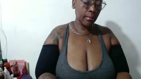 loretybighot online show from 02.28.25